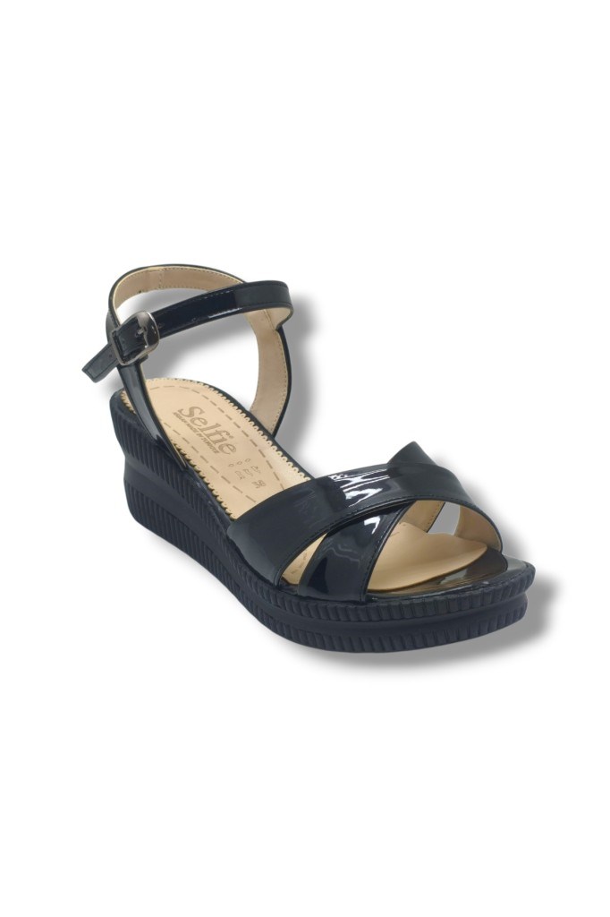 Selfie 4252-26 Rugan Çapraz Bant Dolgu Taban Fashion Kadın Sandalet(6cm)