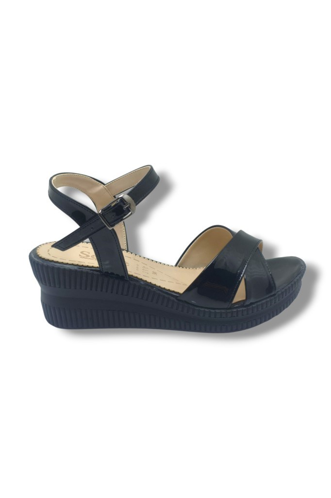 Selfie 4252-26 Rugan Çapraz Bant Dolgu Taban Fashion Kadın Sandalet(6cm)