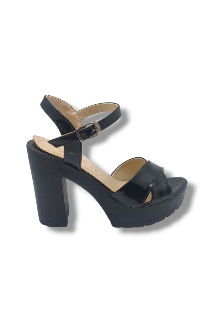 Selfie 4280-26 Rugan Çapraz Bant Platform Topuk Fashion Kadın Sandalet(11cm)
