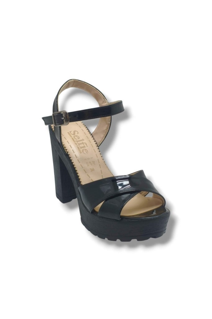 Selfie 4280-26 Rugan Çapraz Bant Platform Topuk Fashion Kadın Sandalet(11cm)