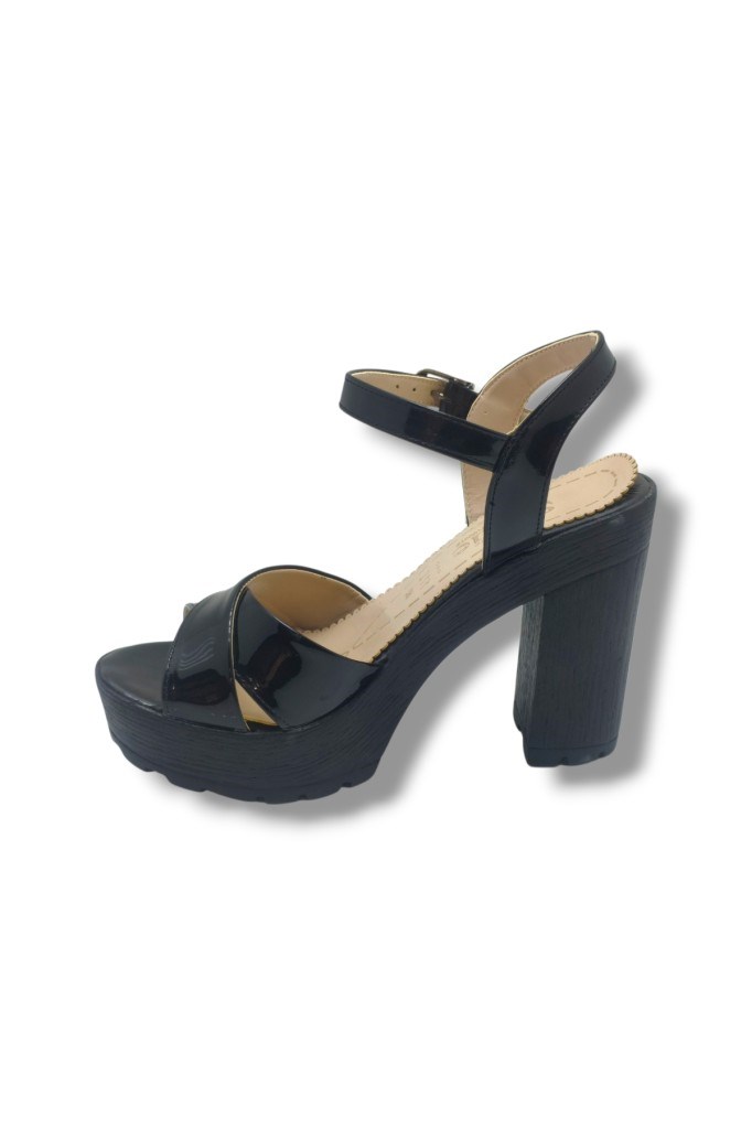 Selfie 4280-26 Rugan Çapraz Bant Platform Topuk Fashion Kadın Sandalet(11cm)