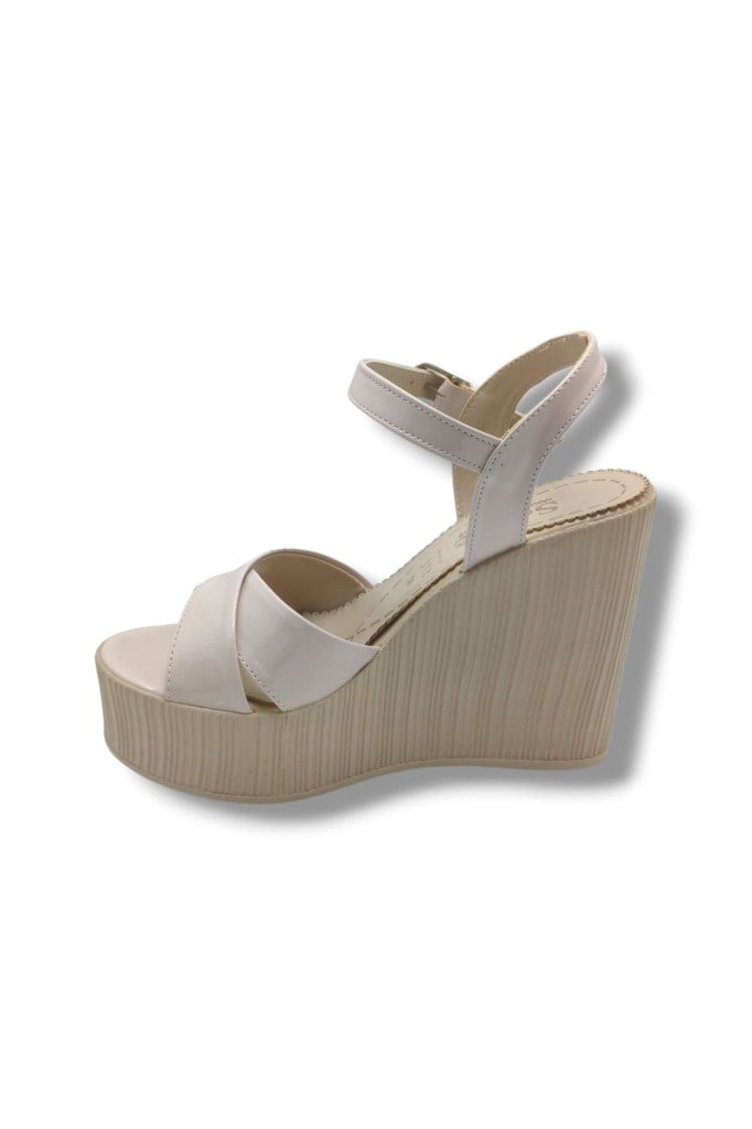 Selfie 4285-26 Rugan Çapraz Bant Yüksek Dolgu Taban Fashion Kadın Sandalet(11cm)