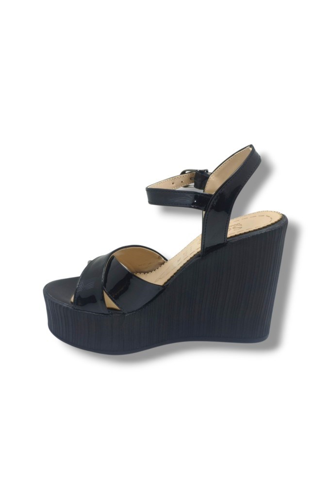 Selfie 4285-26 Rugan Çapraz Bant Yüksek Dolgu Taban Fashion Kadın Sandalet(11cm)