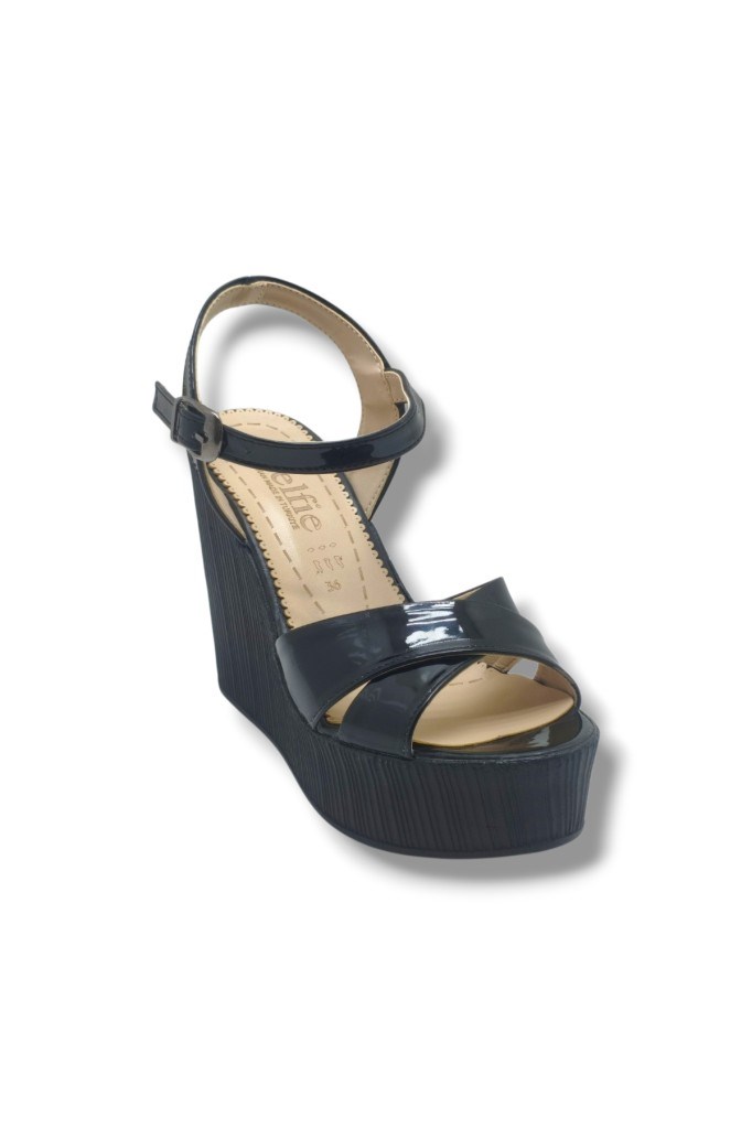 Selfie 4285-26 Rugan Çapraz Bant Yüksek Dolgu Taban Fashion Kadın Sandalet(11cm)