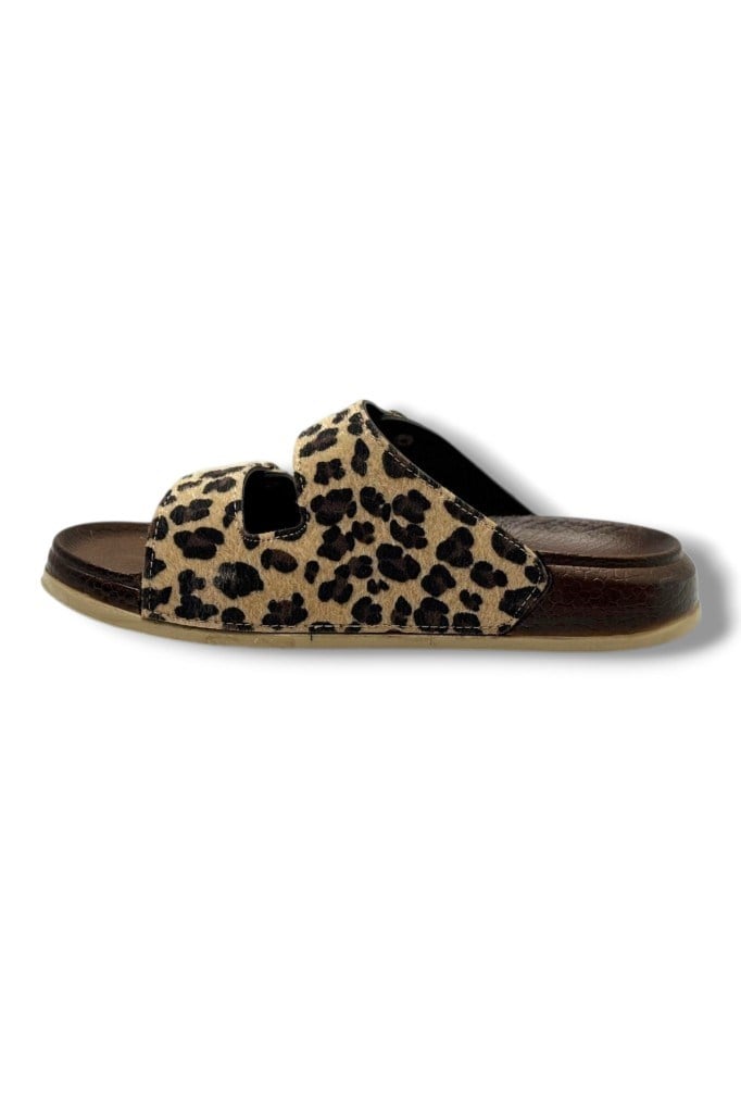 Witta 55204-26 Leopar Desenli Çift Bant Tokalı Anatomik Kadın Terlik 36-40