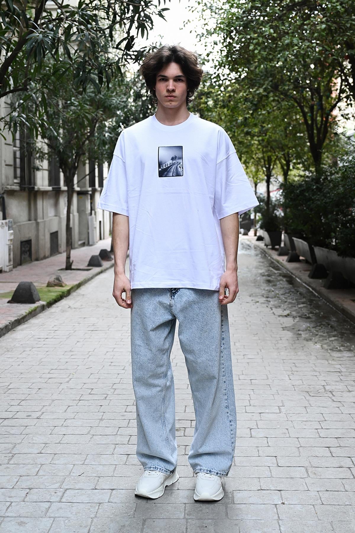 R-5805 Peç Detaylı Arka Baskılı Süprem Tişört