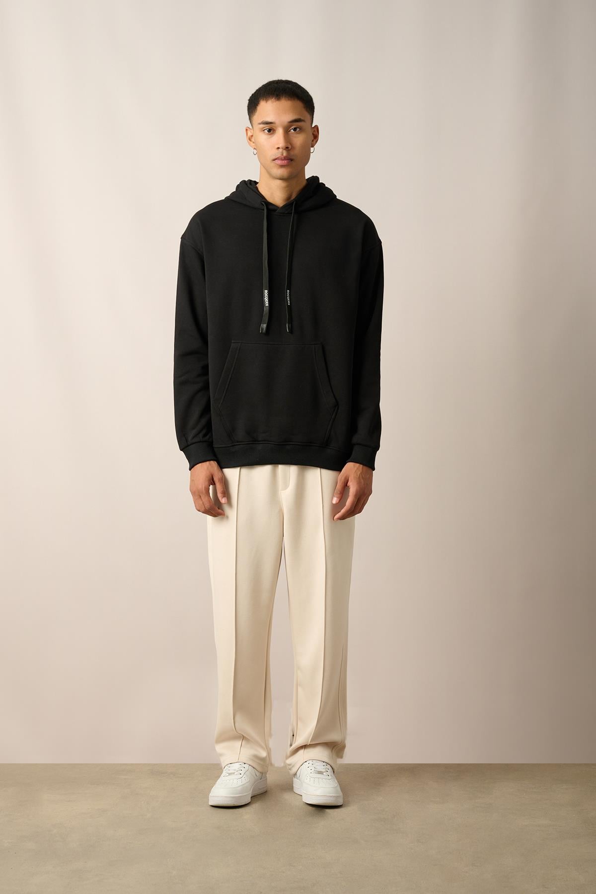 R-5841 Kapüşon Nakış Detaylı Üç İplik Şardonlu Sweat