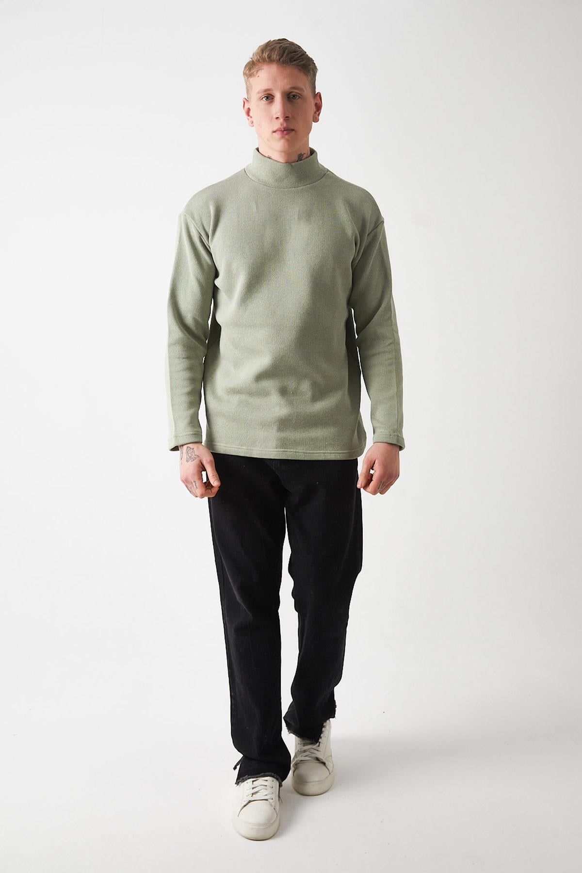 R-5849 Boğazlı Düz Örme Kazak