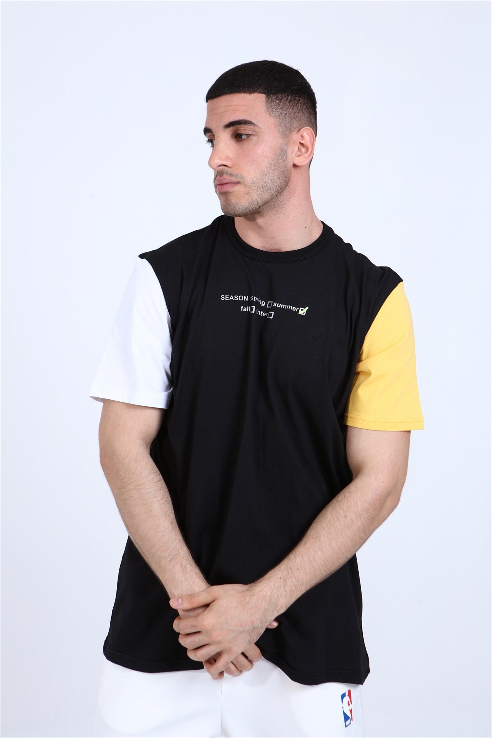 BASKILI ÜÇ RENK T-SHİRT R-5223