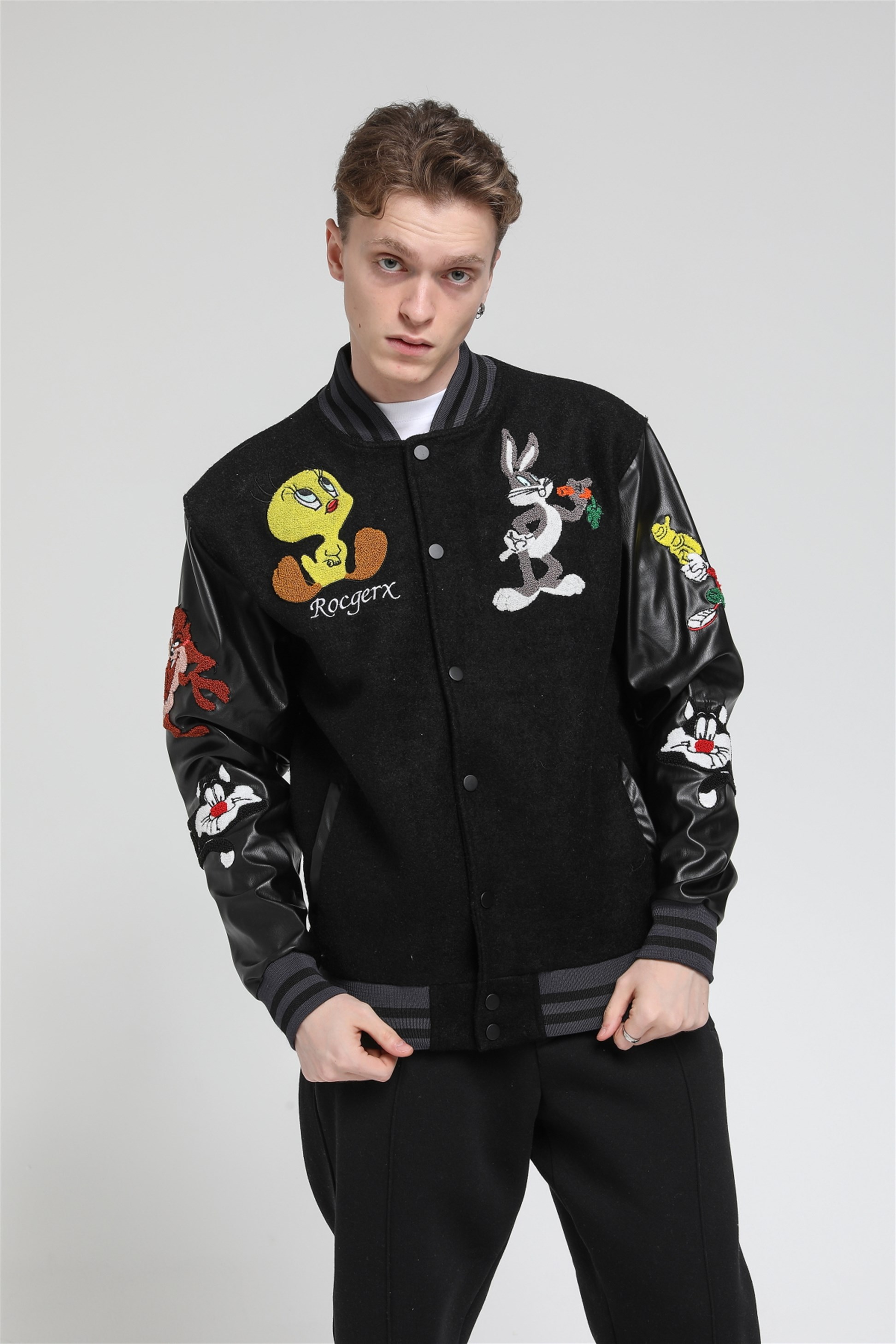 Looney Tunes  Kaşe Kolej Mont R-2157