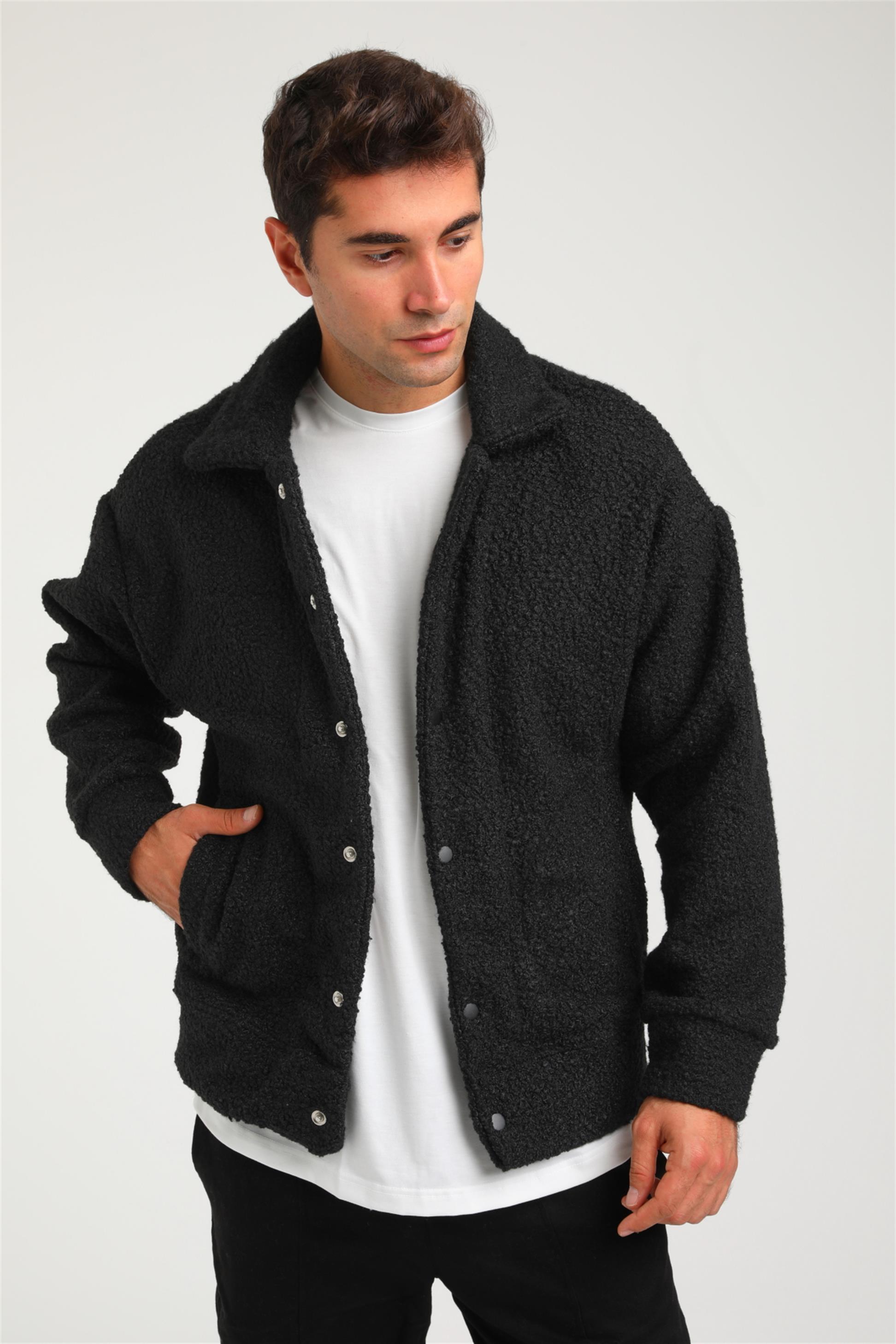 R-2377 Cep Detaylı Çıt Çıtlı Kıvırcık Peluş Mont