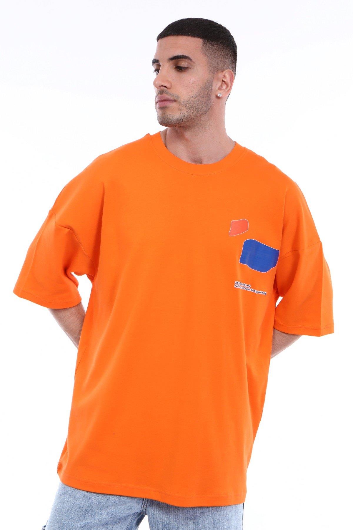 R- 5317 KURU KAFA BASKI DETAYLI T-SHİRT
