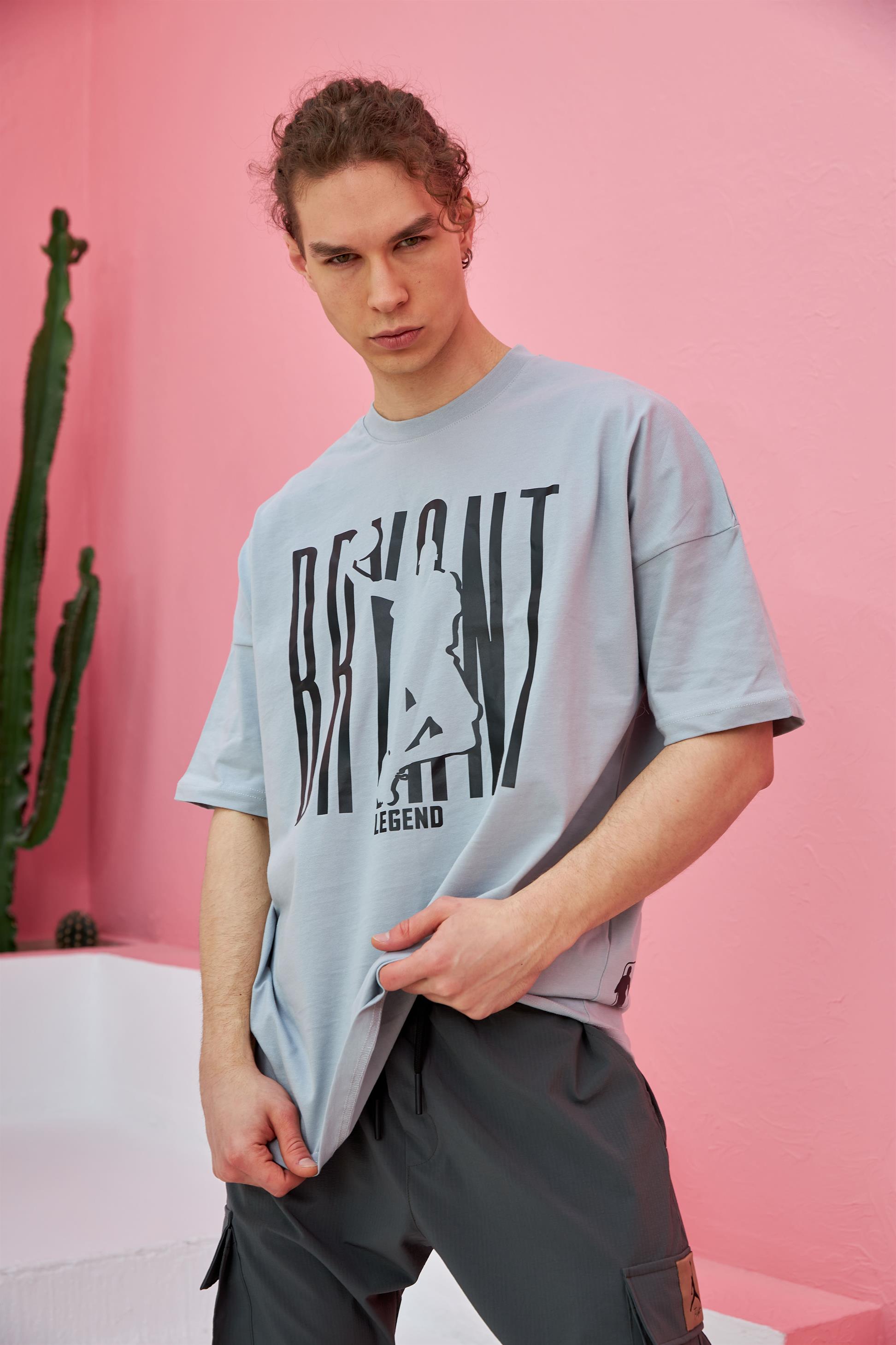 R-5561 Oversize Bryant Baskılı T-shirt