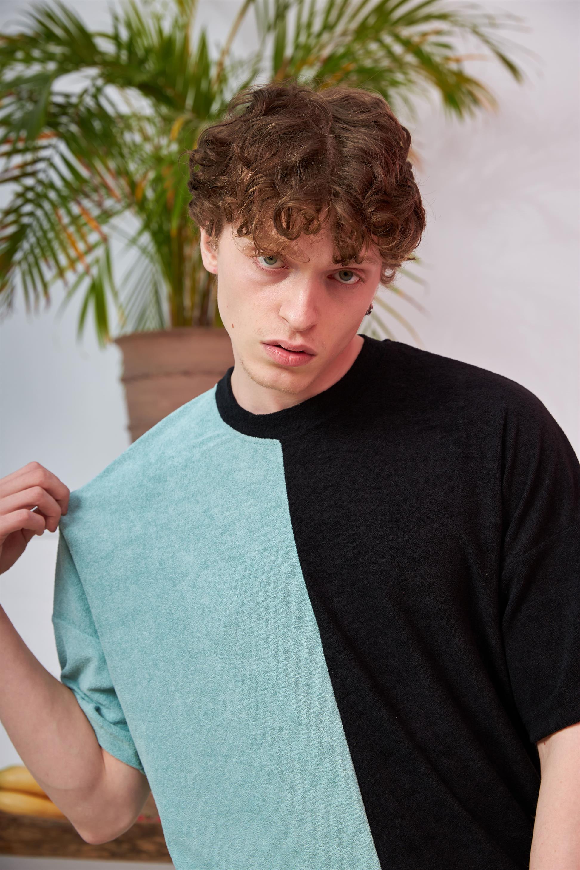 R-5565 İki Renkli Oversize Havlu Kumaş T-shirt
