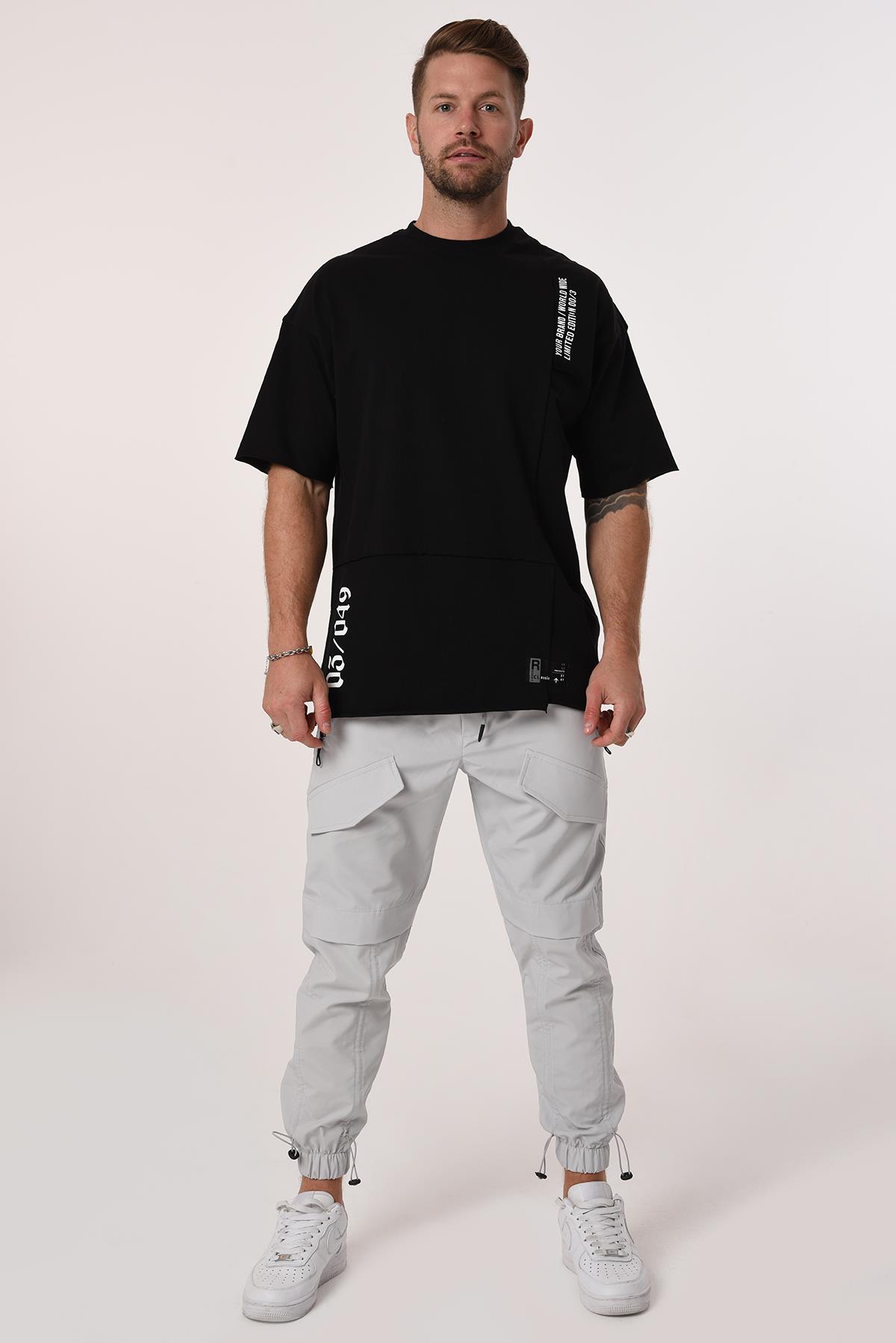 R-5584 Önü Parçalı Omuz Ve Eteği Baskılı Pis Dikişli Penye Kumaş Oversize Tshirt