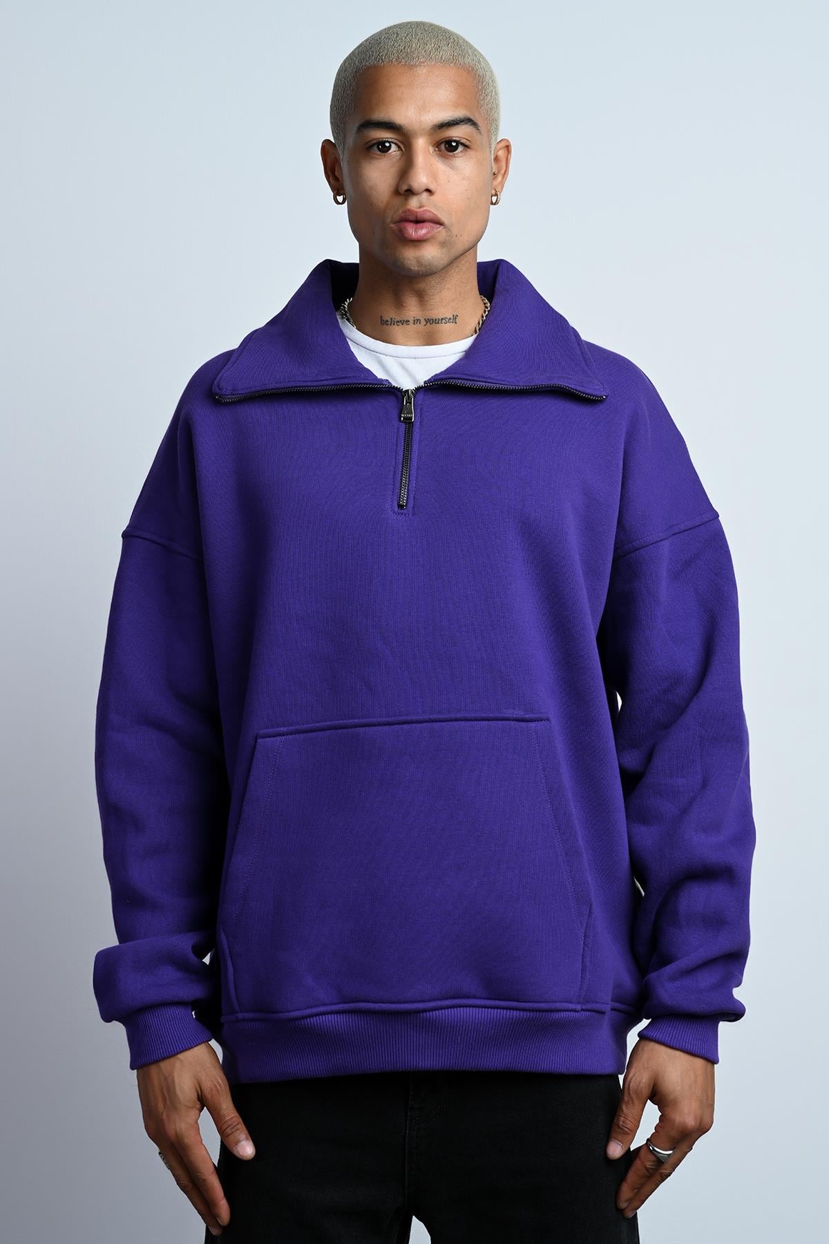 R-5672 Erkek Kanguru Cep Yarım Fermuar Detaylı 3 İplik Sweat
