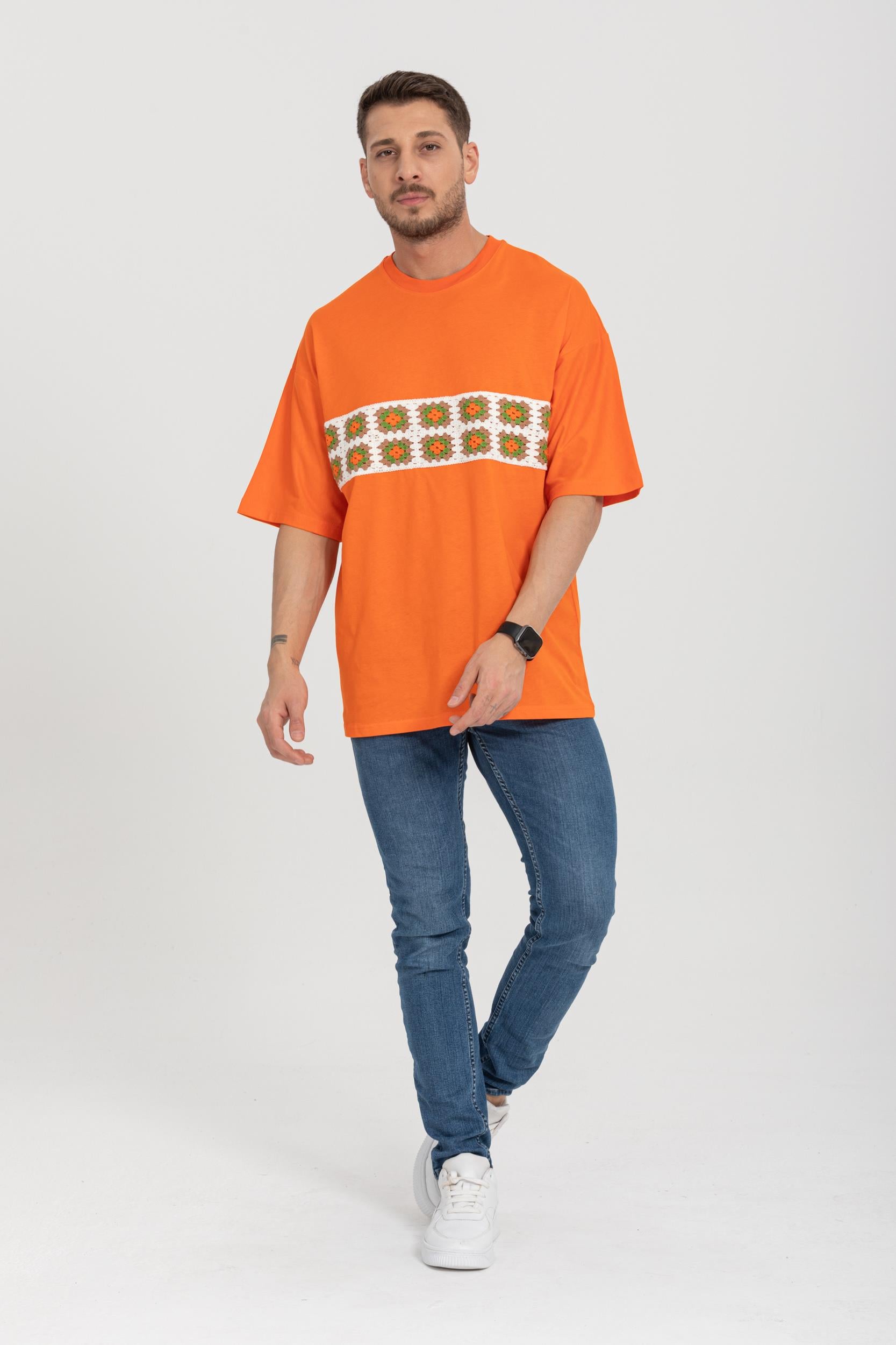 R-5730 Bisiklet Yaka Ön Nakış Detaylı Oversize T-shirt