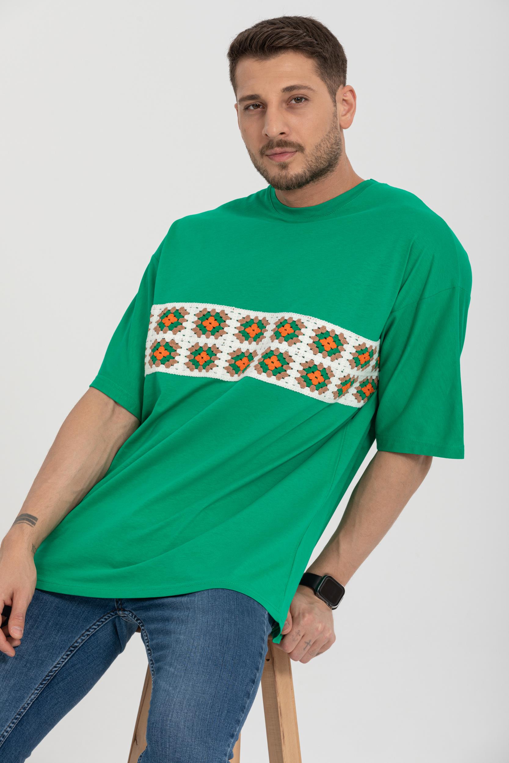 R-5730 Bisiklet Yaka Ön Nakış Detaylı Oversize T-shirt