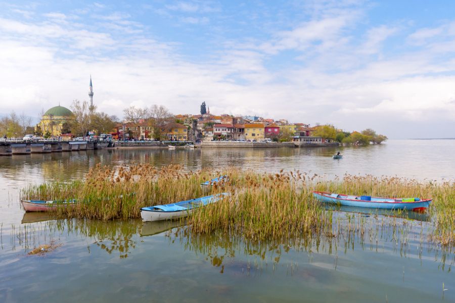 Bursa'nın Keşfedilmeyi Bekleyen Cennet Köşesi: Ulubat Gölü - Gölyazı