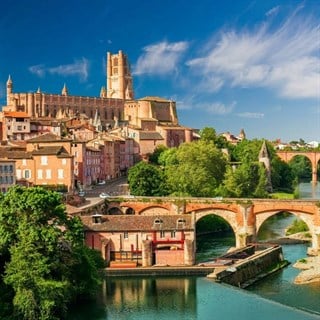 SPFR5WINSUMTKBIOBasklar ve Güney Fransa Turu THY ile 5 Gece 6 Gün Bilbao gidiş Toulouse dönüş