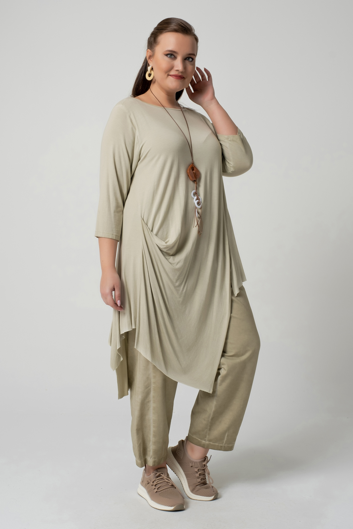 22010 GABRIEL TUNIK BEJ