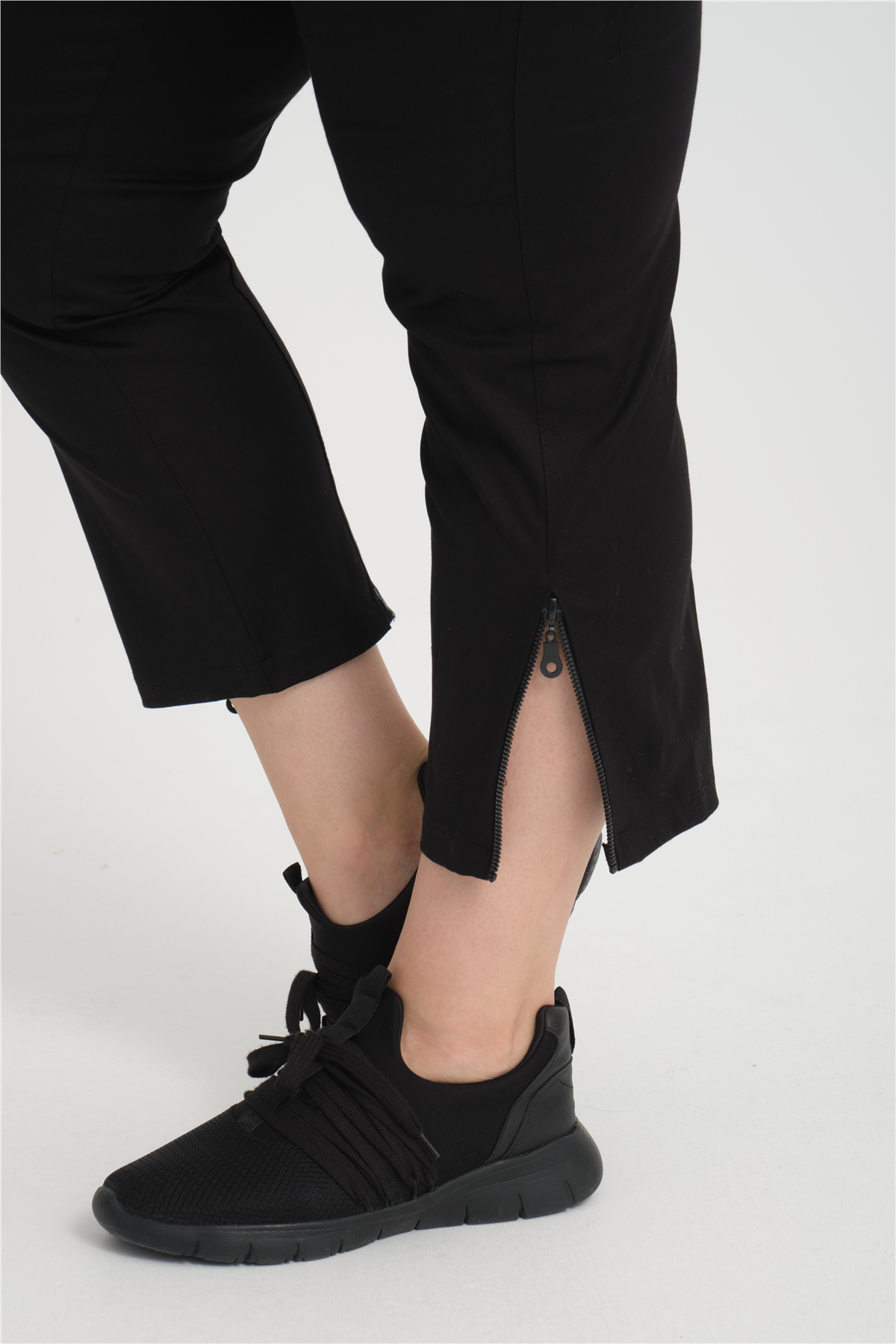 24036 PANTOLON SIYAH