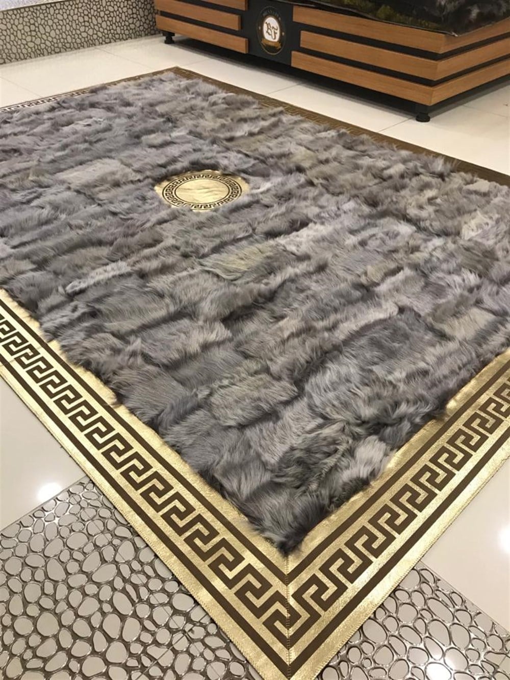 Bienna Fur Kaymaz Taban Altın Bordür Toscana Halı / Kilim