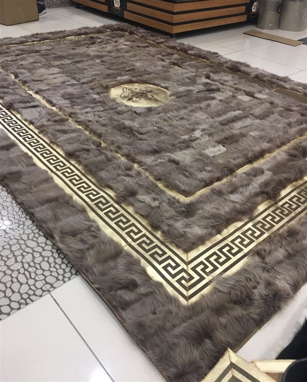 Bienna Fur Kaymaz Taban Altın Bordür Toscana Halı / Kilim