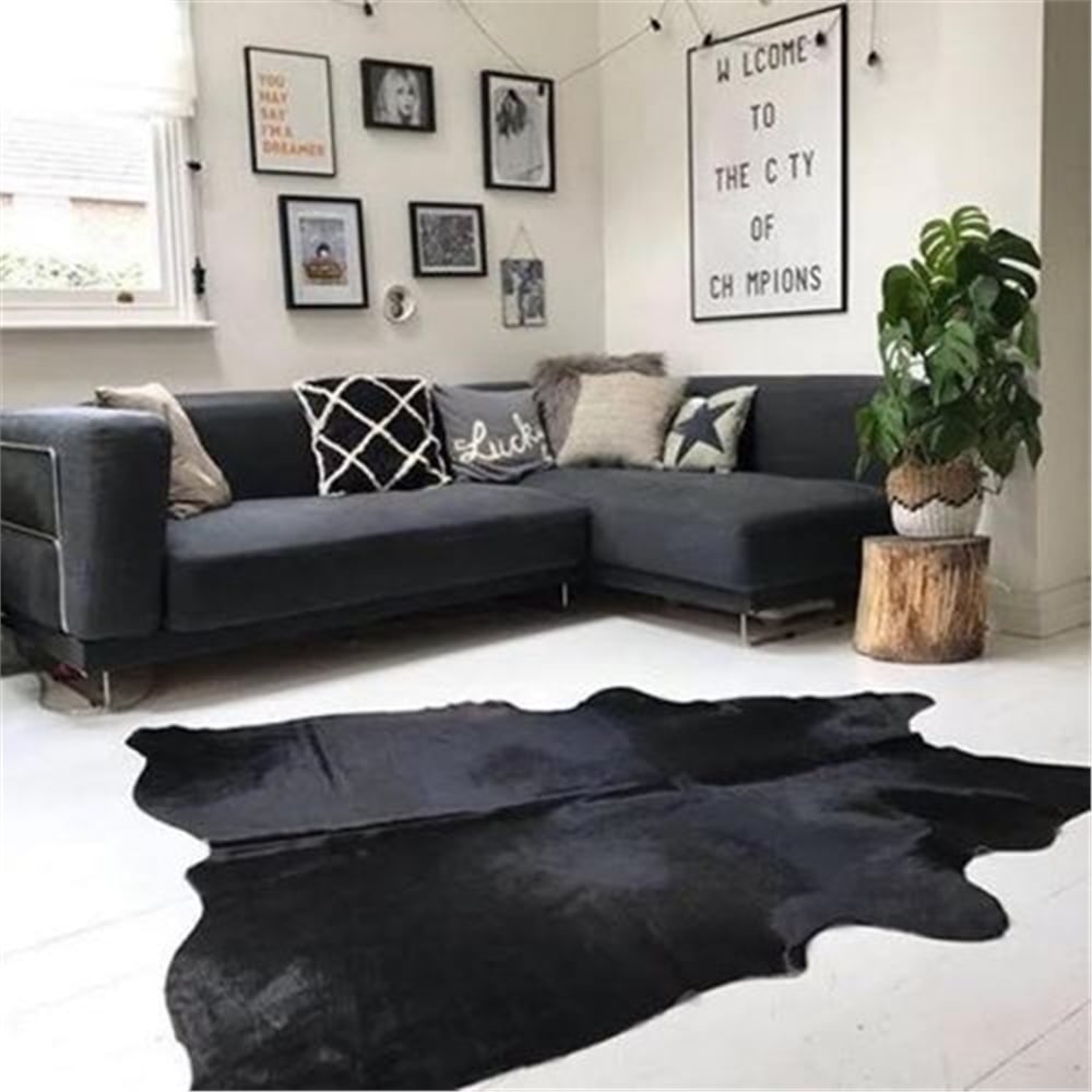 Bienna Fur Kaymaz Taban Doğal Deri Siyah Renk Post Halı / Kilim
