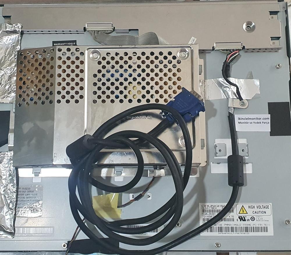 2.El Asus VB171 17 inç LCD Monitör Dahili VGA Kablosu