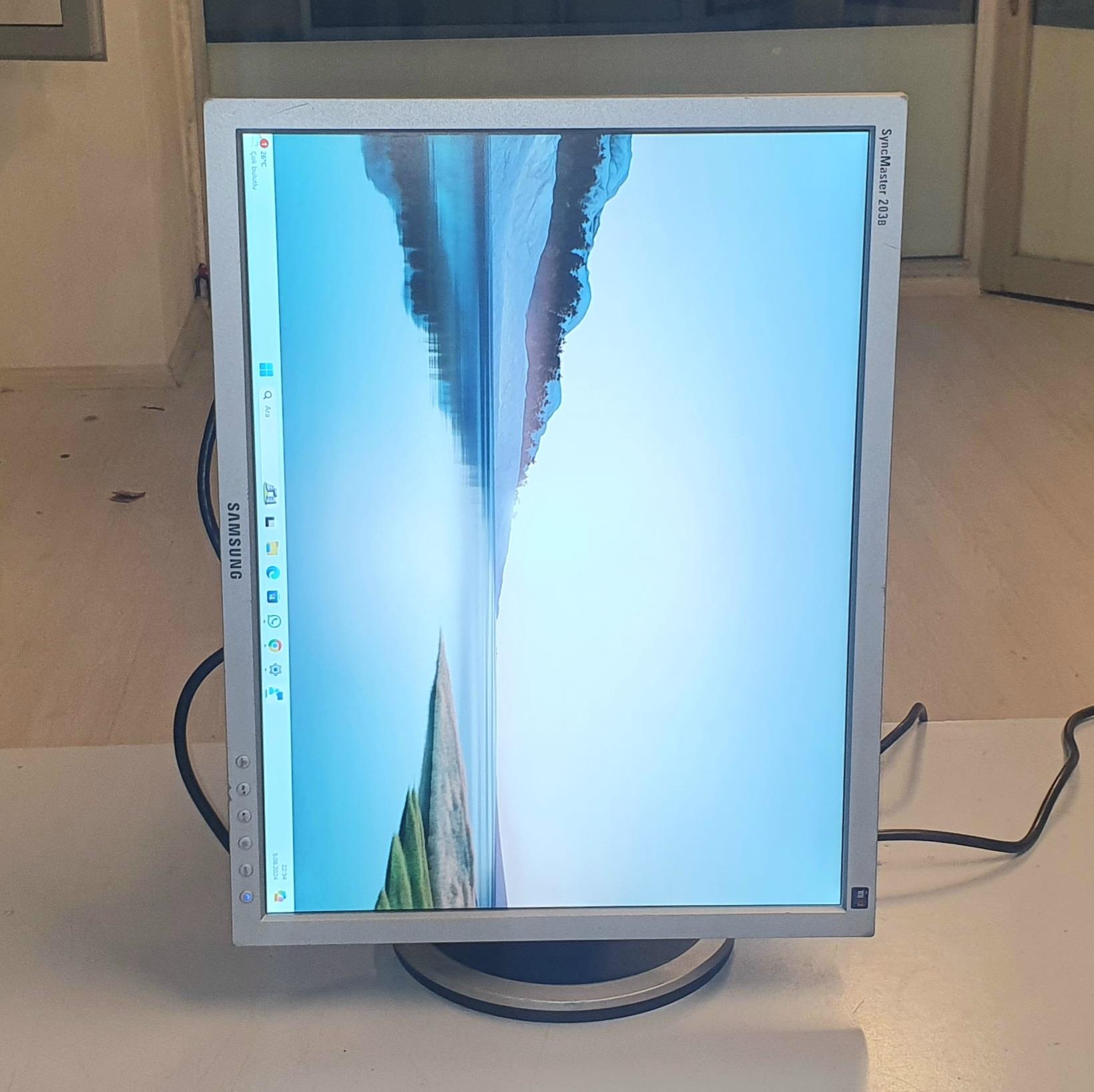 Samsung 203B 20 inç Monitör Dikey Yatay Kullanım 2.El