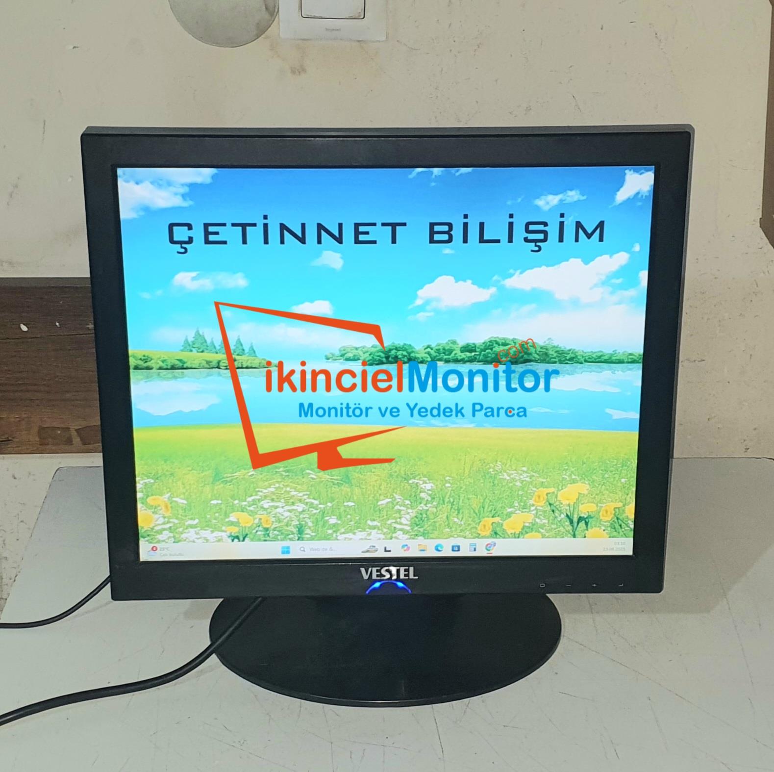 17 inç LCD Kare Monitör 12 Volt 2.El | Çetinnet Bilişim