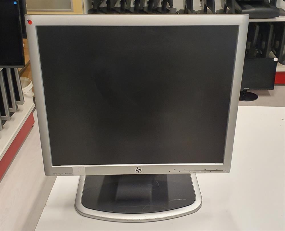 HP Hewlett-PackardHP LA1956X 19 inç VGA DVI-D DP Led Monitör2.EL Temiz MonitörHP LA1956X 19 inç VGA DVI-D DisplayPort Led Monitör