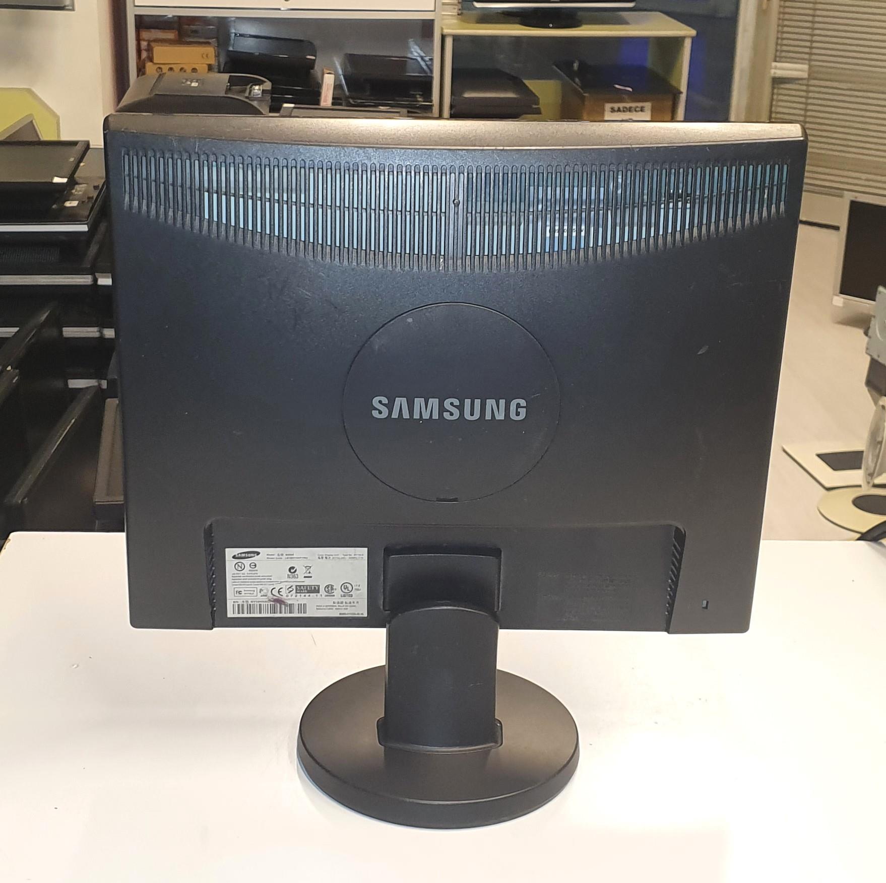 Samsung 943NX 19 inç LCD Kare Monitör 2.El