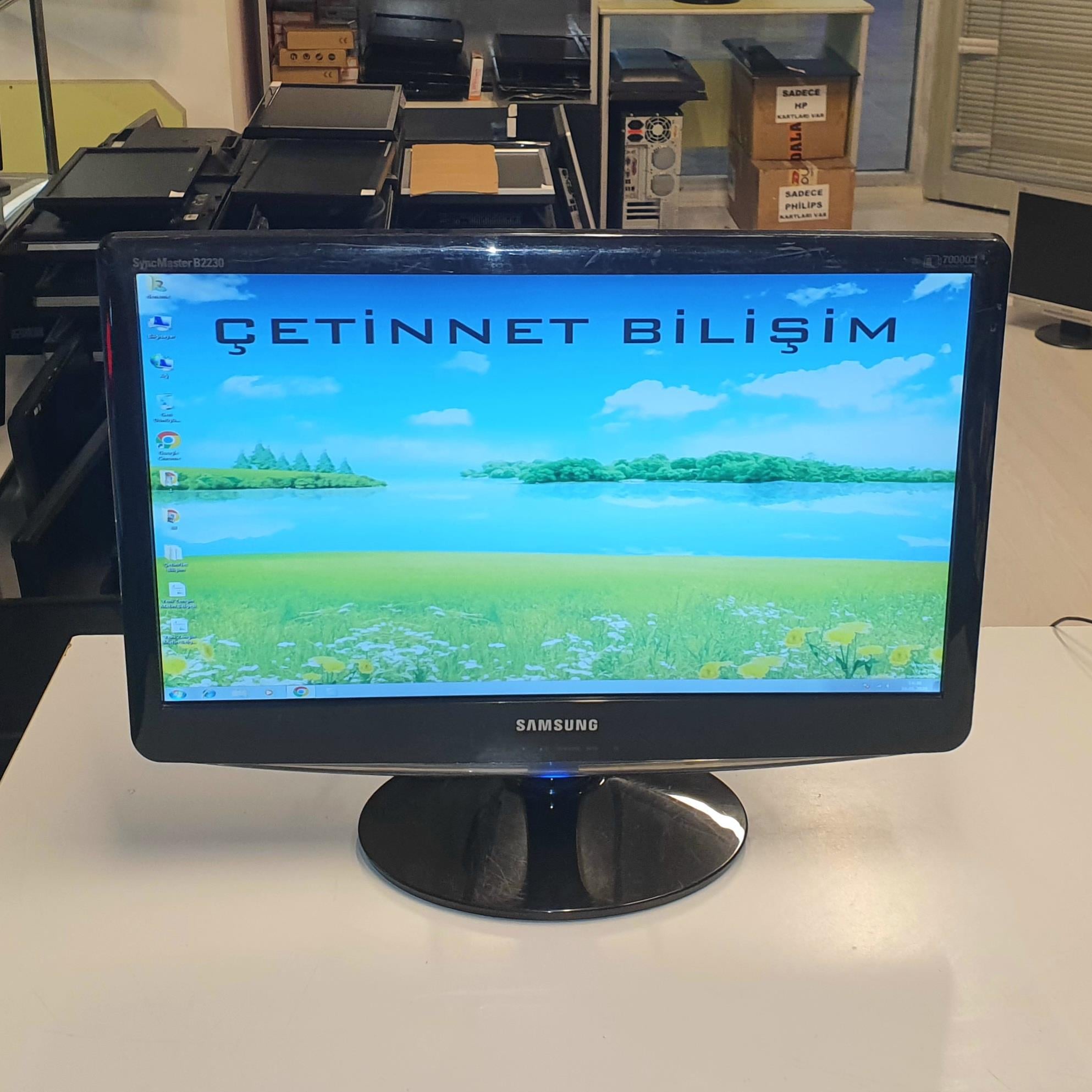 Samsung B2230n 21.5 inç LED Monitör Yenilenmiş