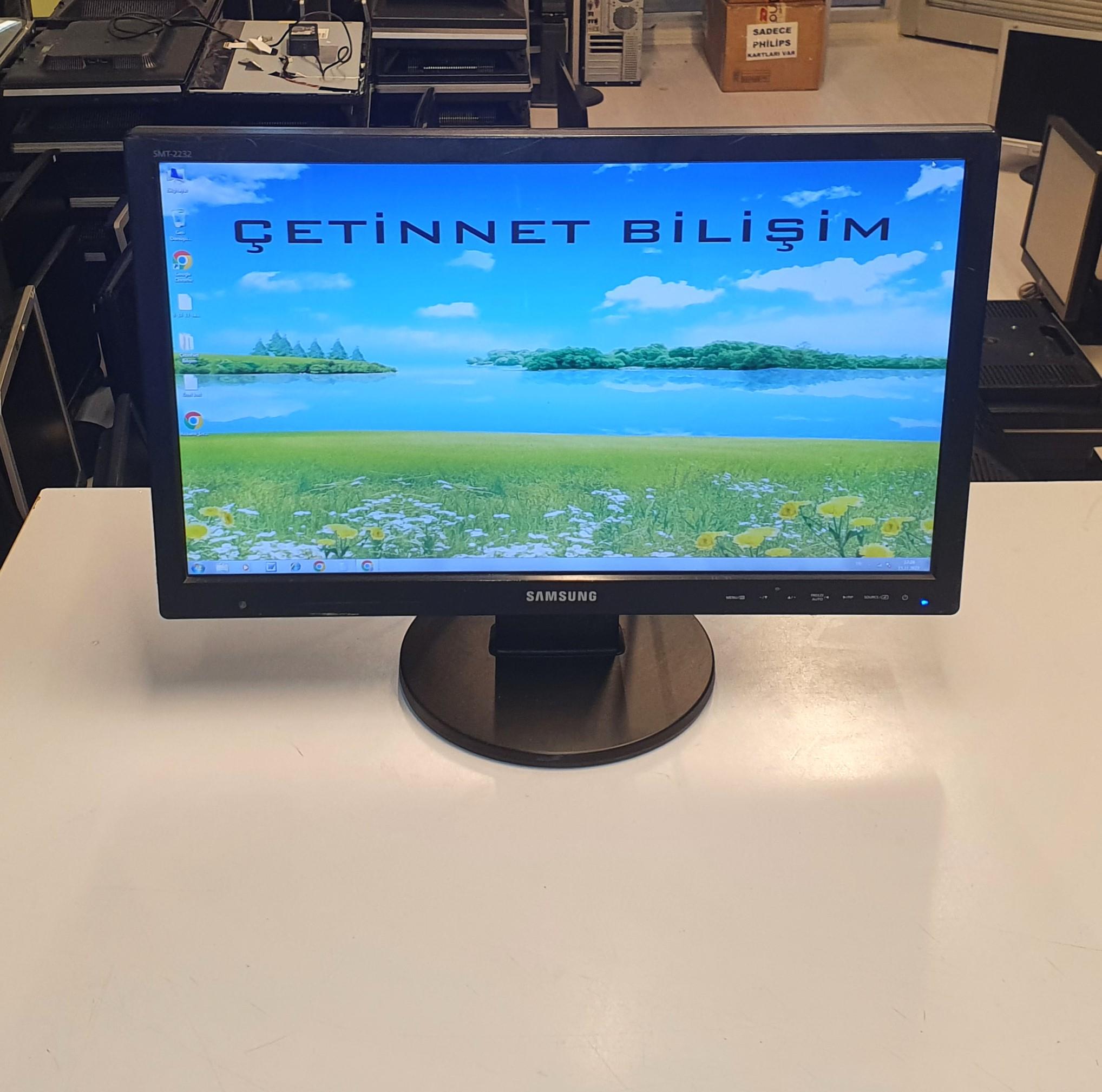 Samsung SMT-2232 21.5 inç LED Monitör BNC HDMI VGA
