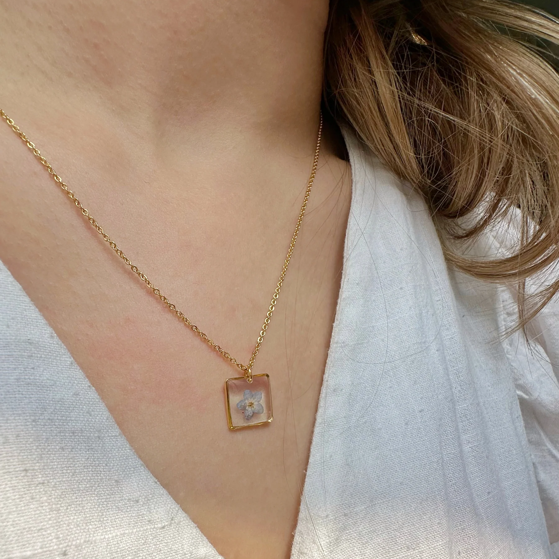 Fiorel Design | Gerçek Unutma Beni Çiçekli Kare Kolye