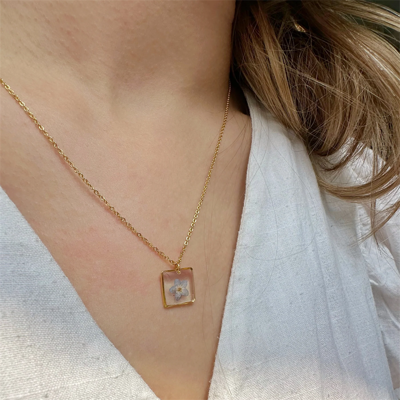 Fiorel Design | Gerçek Unutma Beni Çiçekli Kare Kolye