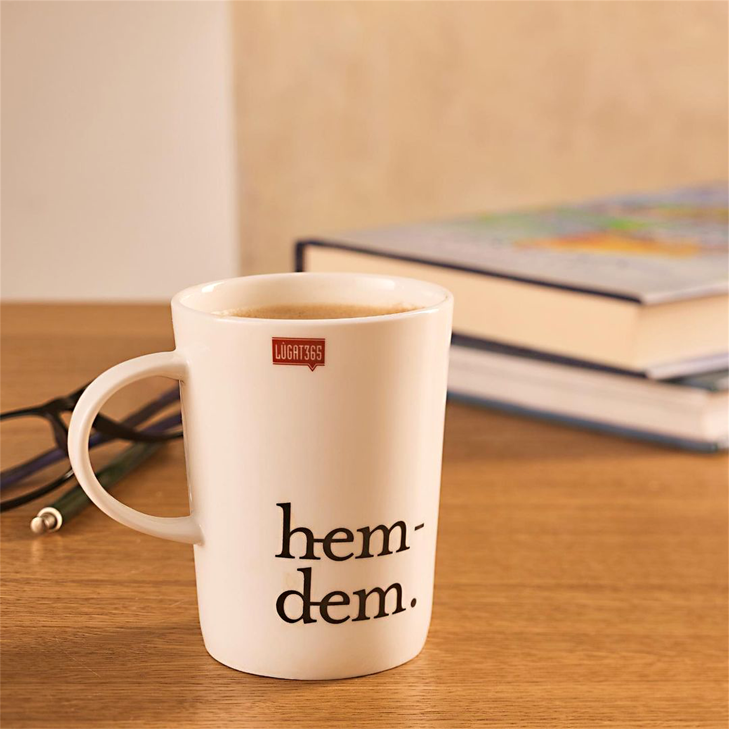 Hemdem Porselen Kupa