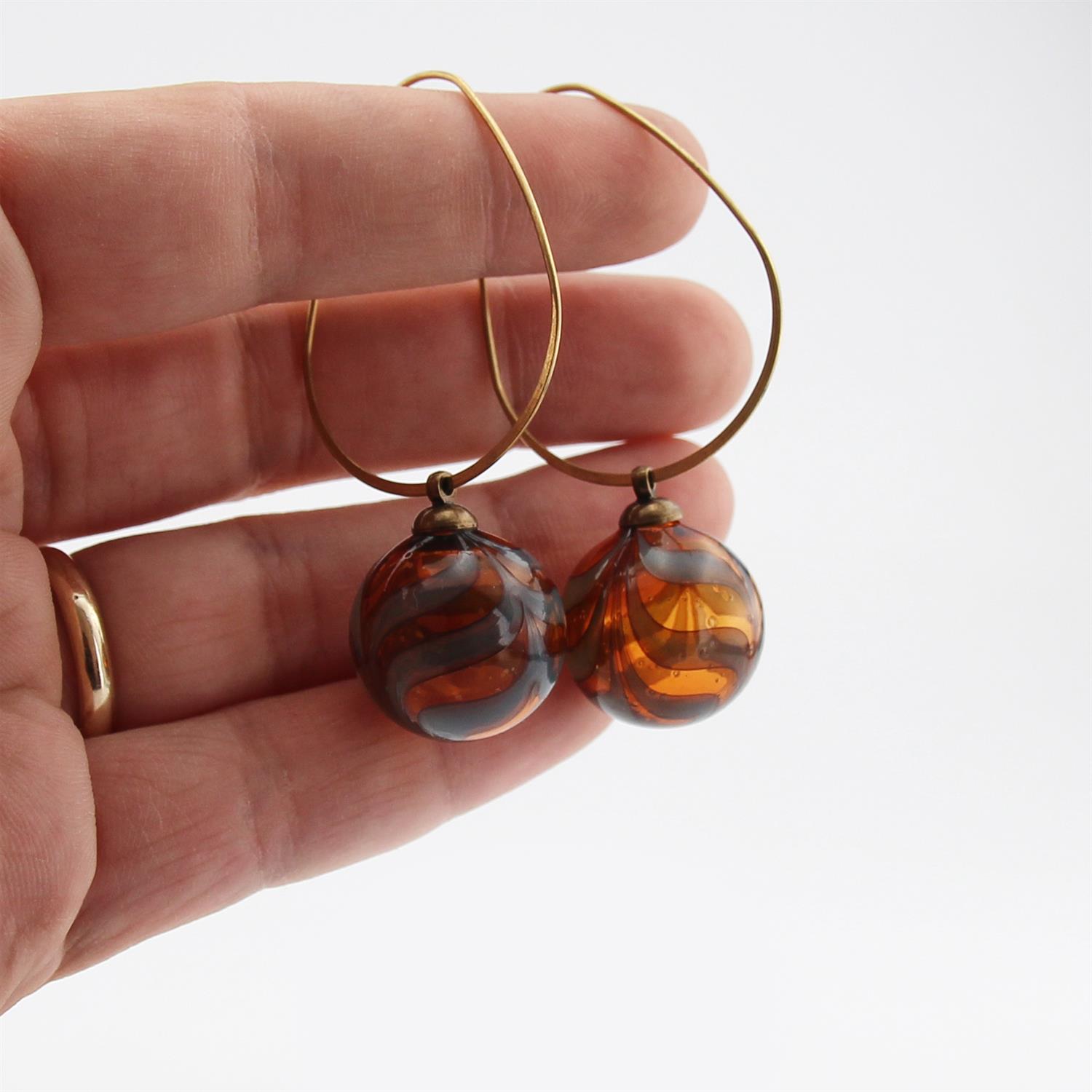 Hande Erbük | Dalga Cam Üfleme Balon Küpe