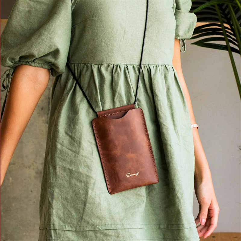 Roarcraft | Deri Telefon Çantası - Tobacco