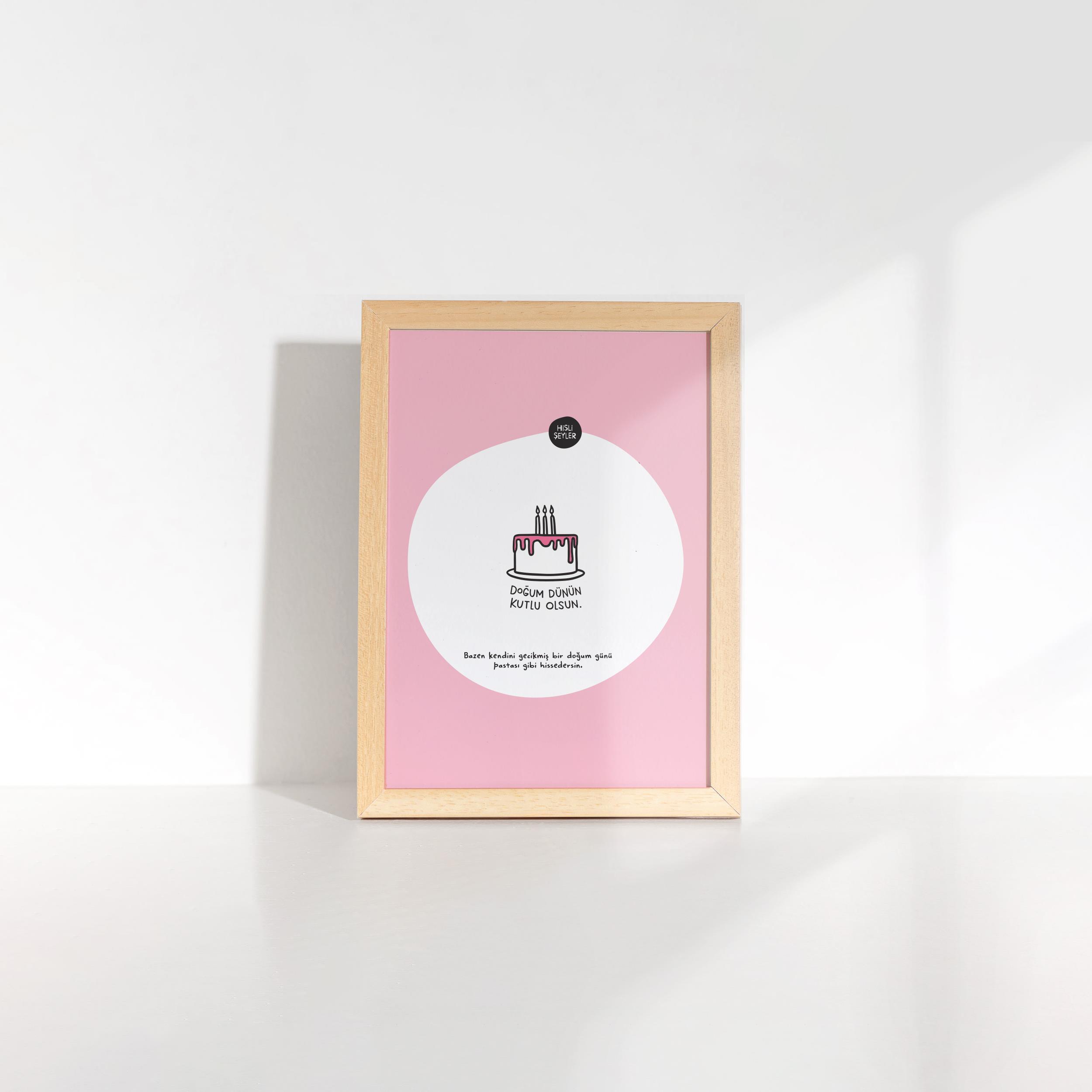 Hisli ŞeylerDoğum Dünün Kutlu Olsun Çerçeveli Mini Poster