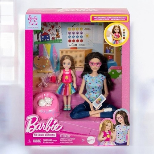 Barbie Ve Chelsea Sanat Atölyesi