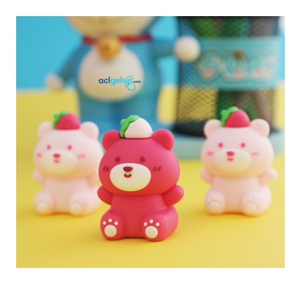 Bear Strawberry Figürlü 3d Silikon Kalemtraş Renkli