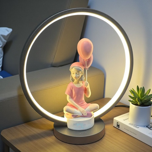 Dekoratif Masa Üstü Usb Led Lambalı Balonlu Oturan Kız Pembe