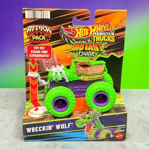 Hot Wheels Monster Trucks Mutant Chaos Wreckin Wolf