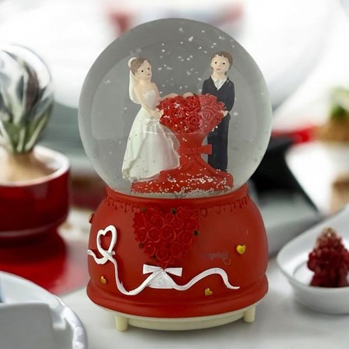 Kar Küresi Kırmızı Gelin Damat 100 Mm Işıklı Müzikli