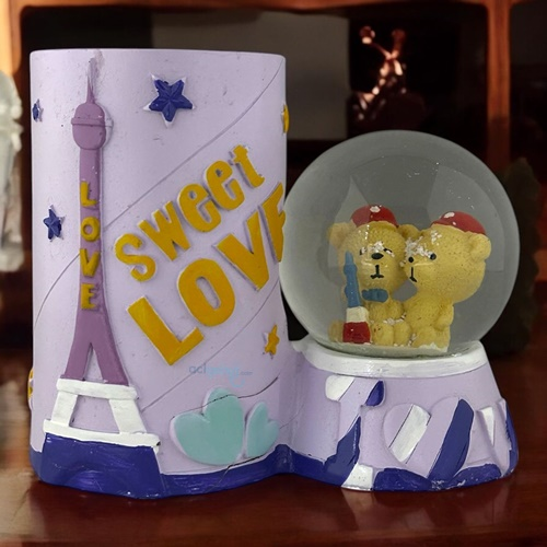 Masa Üstü Sweet Love Kalemlikli Işıklı Kar Küresi