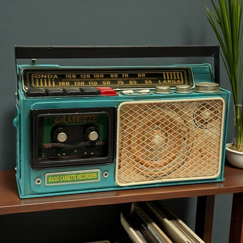Retro Dekoratif Metal Radyo Kumbara