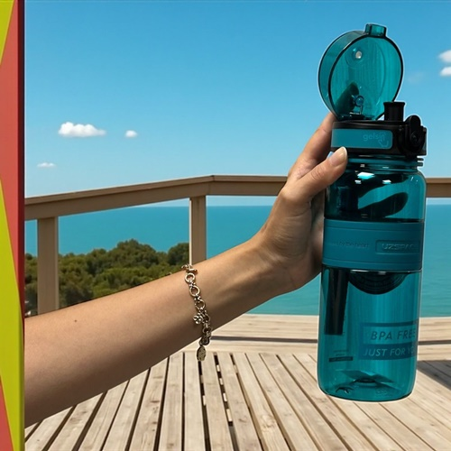 Uzspace Pipetli Trıtan Matara 650 Ml Petrol Yeşili 5029